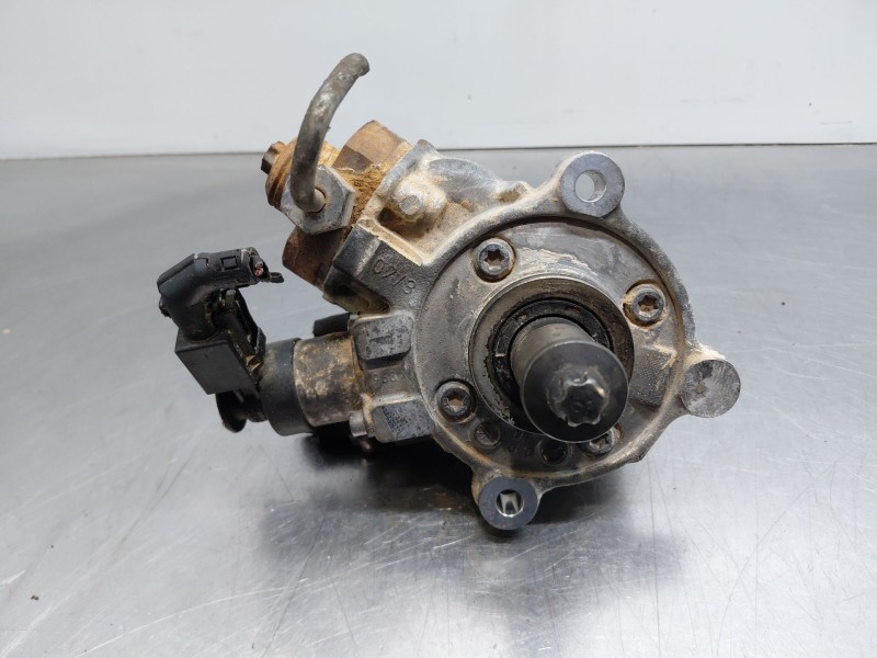 Recambio de bomba inyeccion para bmw serie 1 lim. (f20) sport referencia OEM IAM 13518577649  