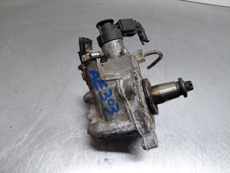 Recambio de bomba inyeccion para bmw serie 1 lim. (f20) sport referencia OEM IAM 13518577649  