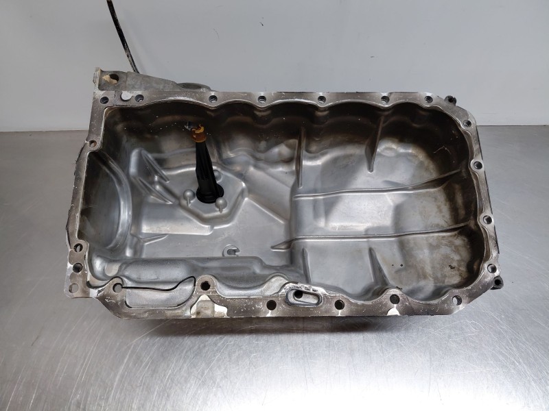 Recambio de carter para bmw serie 1 lim. (f20) sport referencia OEM IAM 11137812360  