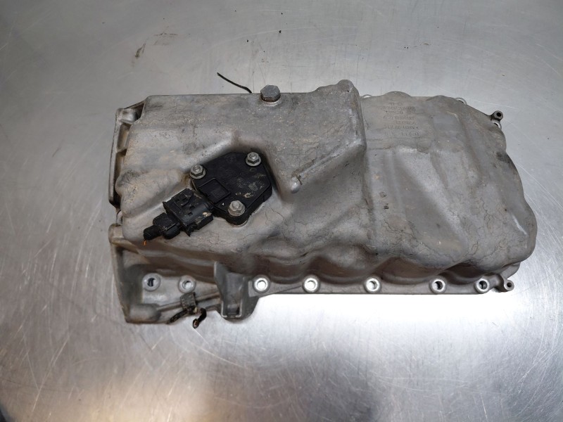 Recambio de carter para bmw serie 1 lim. (f20) sport referencia OEM IAM 11137812360  