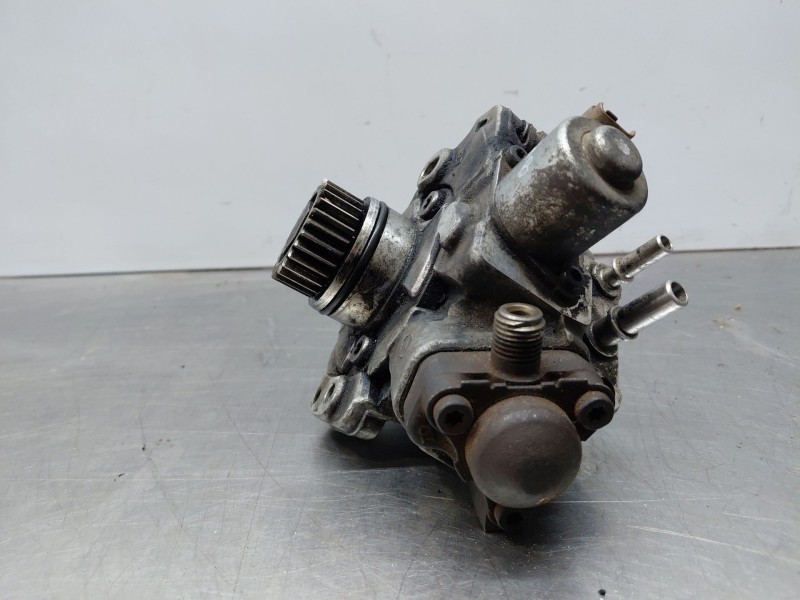 Recambio de bomba inyeccion para peugeot boxer combi bus referencia OEM IAM 9674984480  
