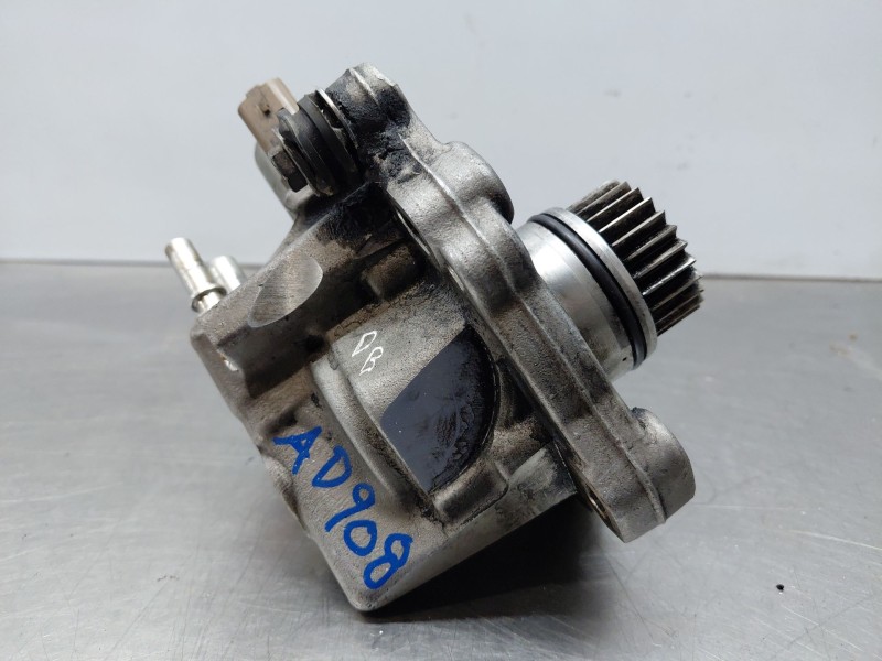 Recambio de bomba inyeccion para peugeot boxer combi bus referencia OEM IAM 9674984480  
