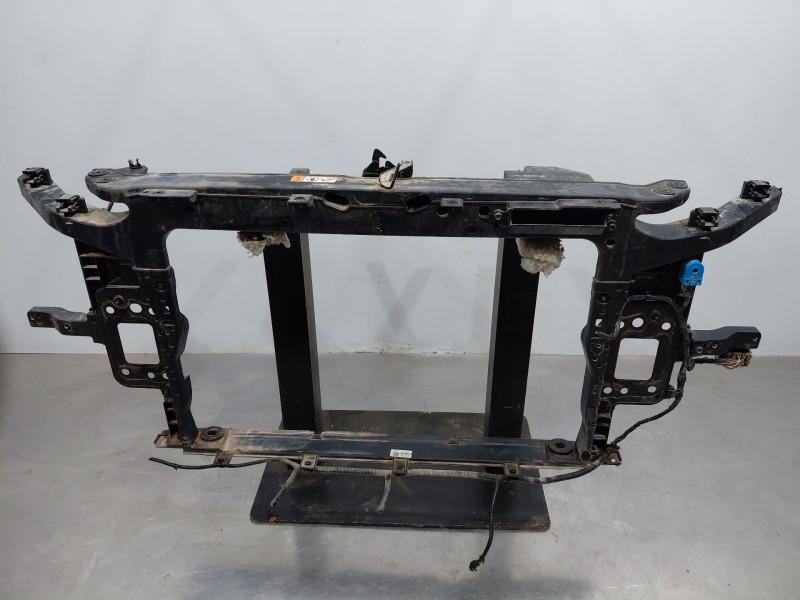 Recambio de panel frontal para hyundai kona hybrid referencia OEM IAM 64101CM500  