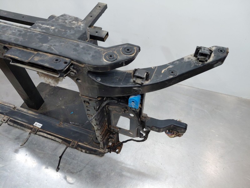 Recambio de panel frontal para hyundai kona hybrid referencia OEM IAM 64101CM500  