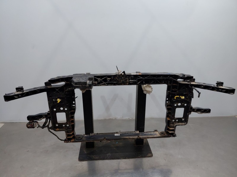Recambio de panel frontal para hyundai kona hybrid referencia OEM IAM 64101CM500  