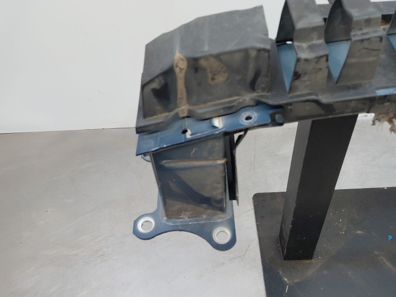 Recambio de refuerzo paragolpes delantero para ford focus iv (hn) 1.0 ecoboost referencia OEM IAM 2304890  