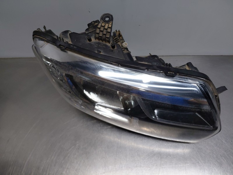 Recambio de faro derecho para dacia logan ii ambiance referencia OEM IAM 260103529R  