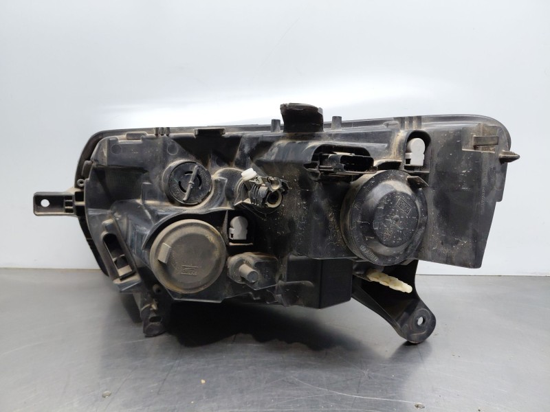 Recambio de faro derecho para dacia logan ii ambiance referencia OEM IAM 260103529R  