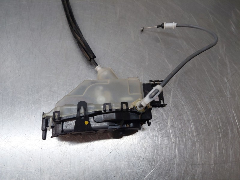 Recambio de cerradura puerta trasera derecha para peugeot 508 active referencia OEM IAM 9813149580  