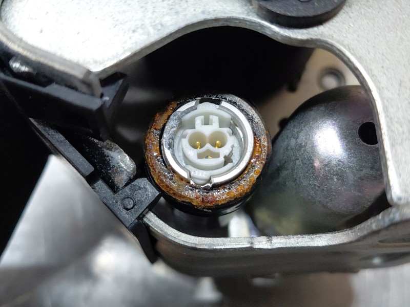 Recambio de cinturon seguridad trasero derecho para peugeot 508 active referencia OEM IAM 98135302XX  