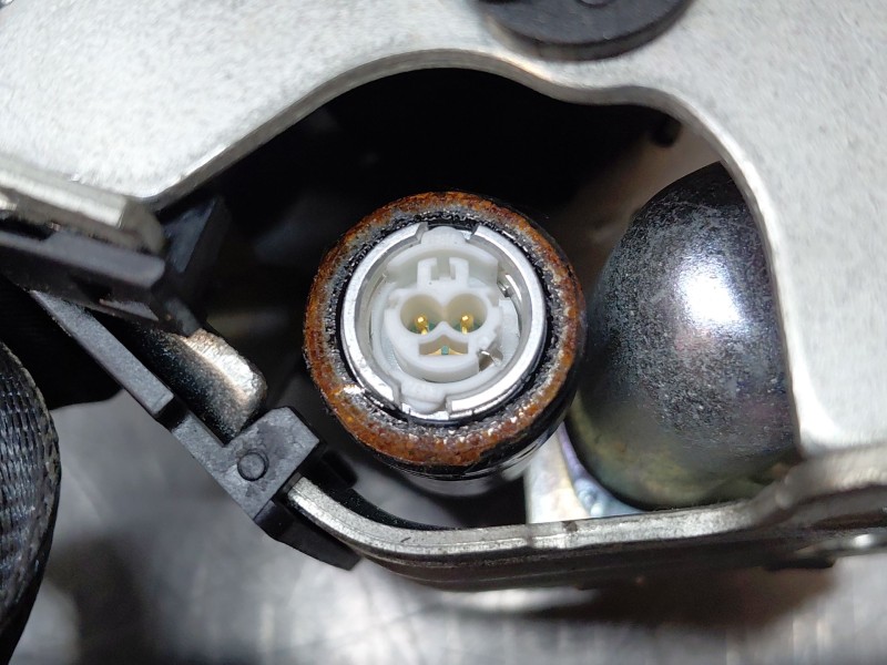 Recambio de cinturon seguridad trasero izquierdo para peugeot 508 active referencia OEM IAM 98135302XX  