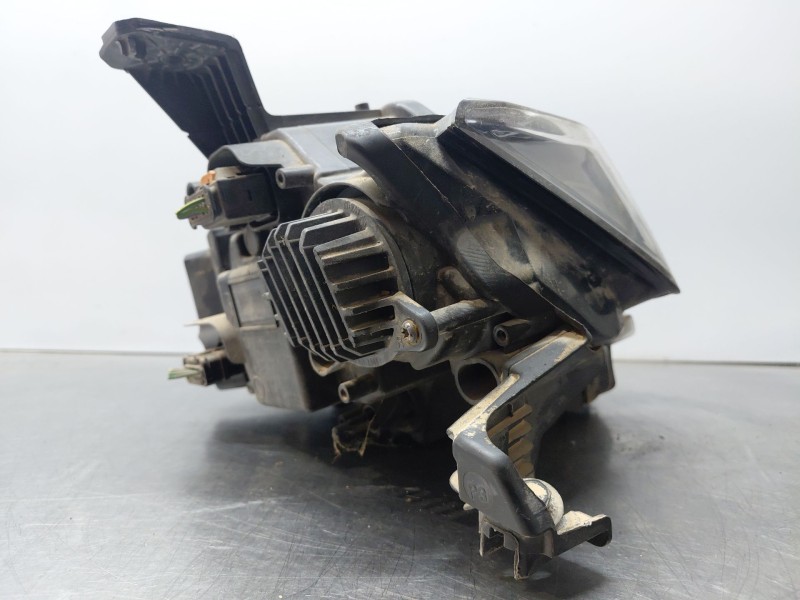 Recambio de faro derecho para peugeot 508 active referencia OEM IAM 1698658780 9823144480 