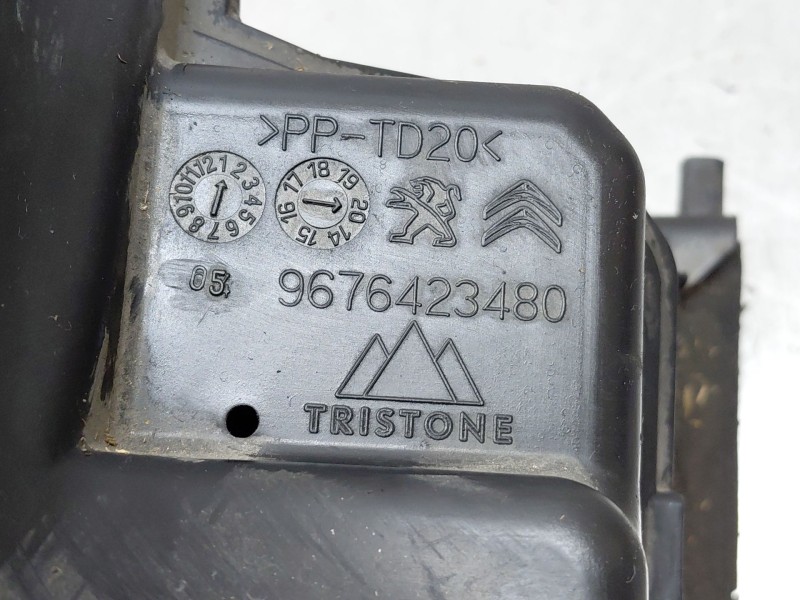 Recambio de filtro aire para peugeot 508 active referencia OEM IAM 9676423480  