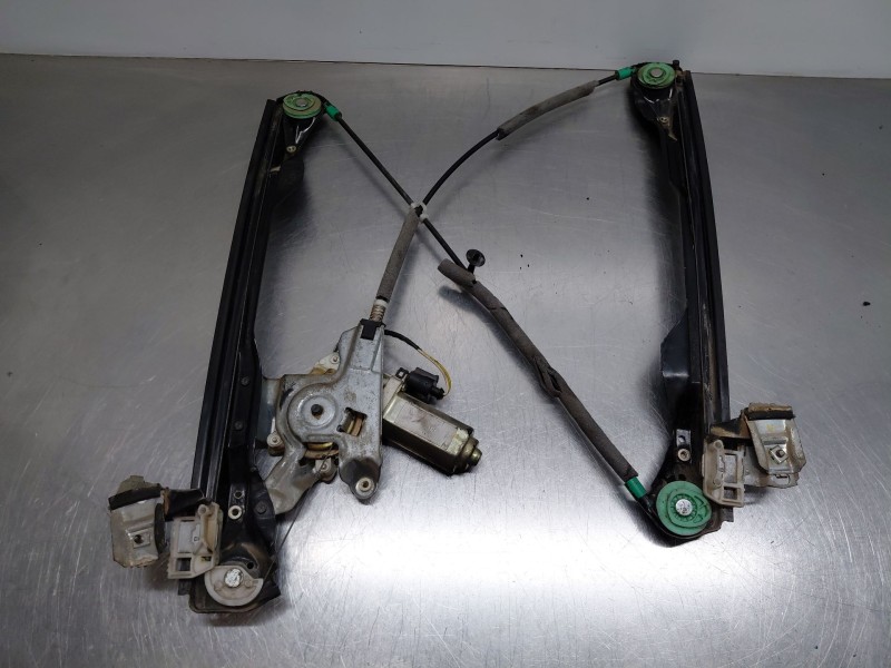 Recambio de elevalunas delantero izquierdo para ford focus i (daw, dbw) 1.8 tdci referencia OEM IAM 1331614  