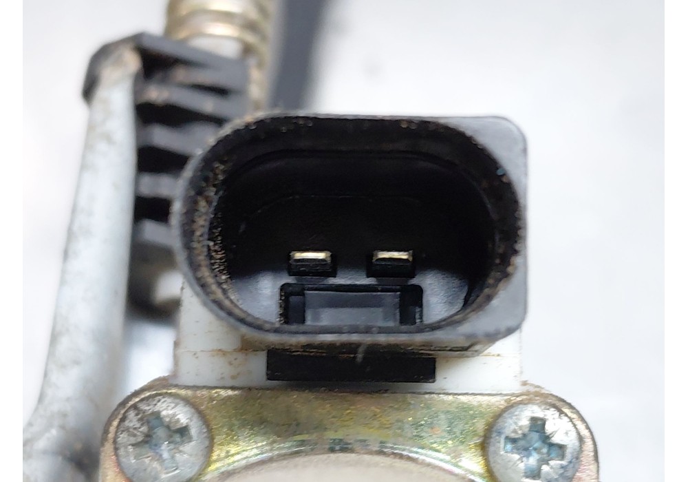 Recambio de elevalunas delantero izquierdo para ford focus i (daw, dbw) 1.8 tdci referencia OEM IAM 1331614  