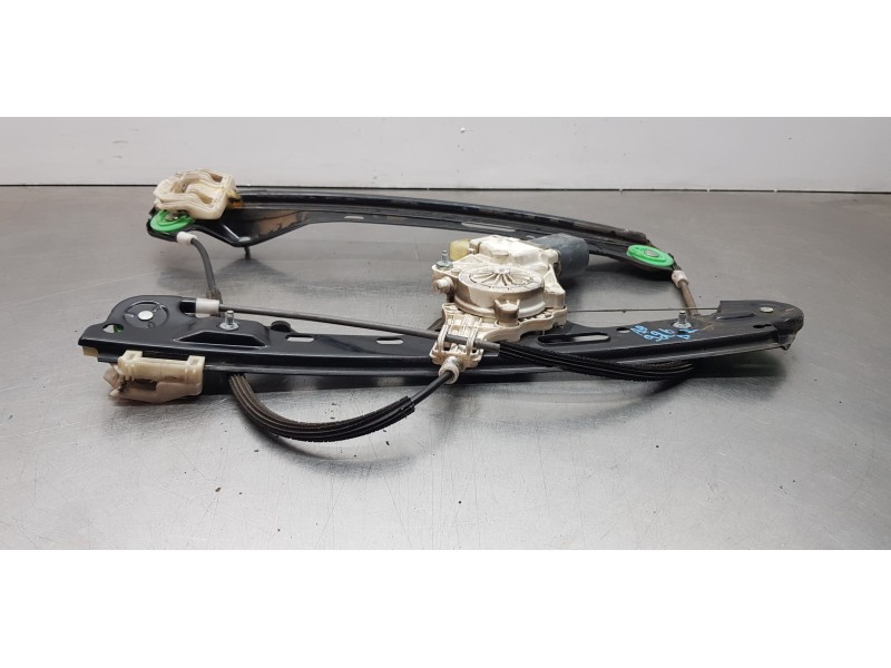 Recambio de elevalunas delantero izquierdo para bmw serie 1 berlina (e81/e87) 116i referencia OEM IAM 51337138465   Recambio de elevalunas delantero izquierdo para bmw serie 1 berlina (e81/e87) 116i referencia OEM IAM 51337138465