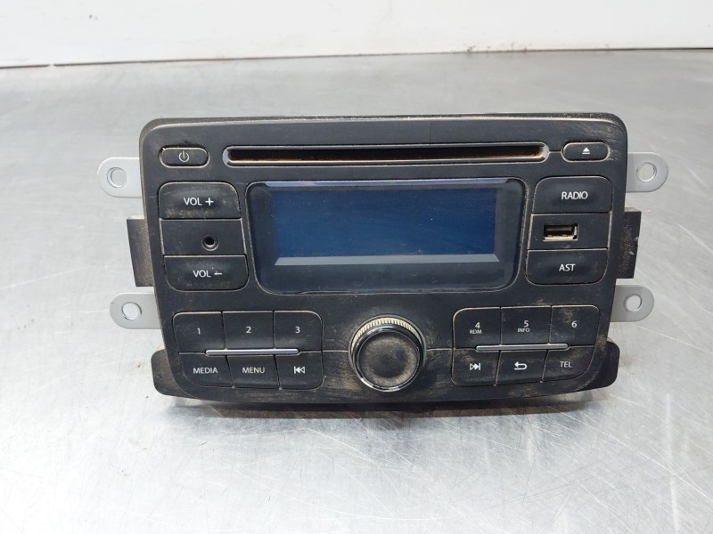 Recambio de sistema audio / radio cd para dacia logan ii ambiance referencia OEM IAM   
