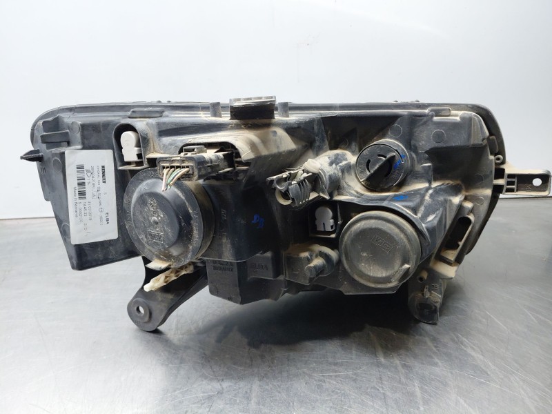 Recambio de faro izquierdo para dacia sandero essential referencia OEM IAM 260604218R  