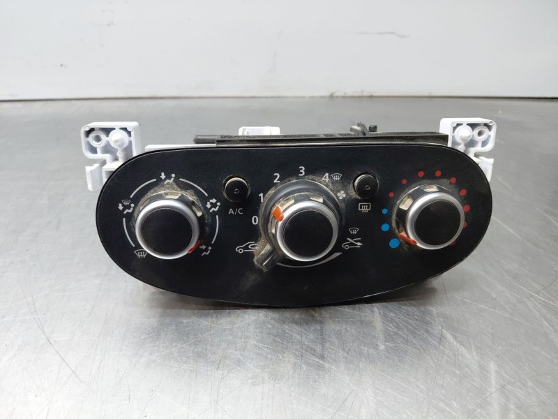 Recambio de mando climatizador para dacia sandero essential referencia OEM IAM 5P3743000  