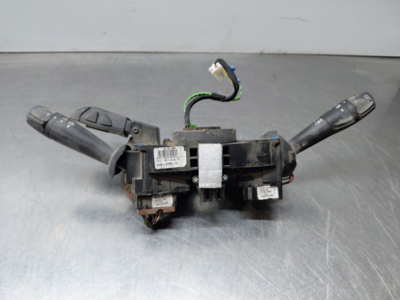 Recambio de mando multifuncion para dacia sandero essential referencia OEM IAM 255679575R 479452659R 
