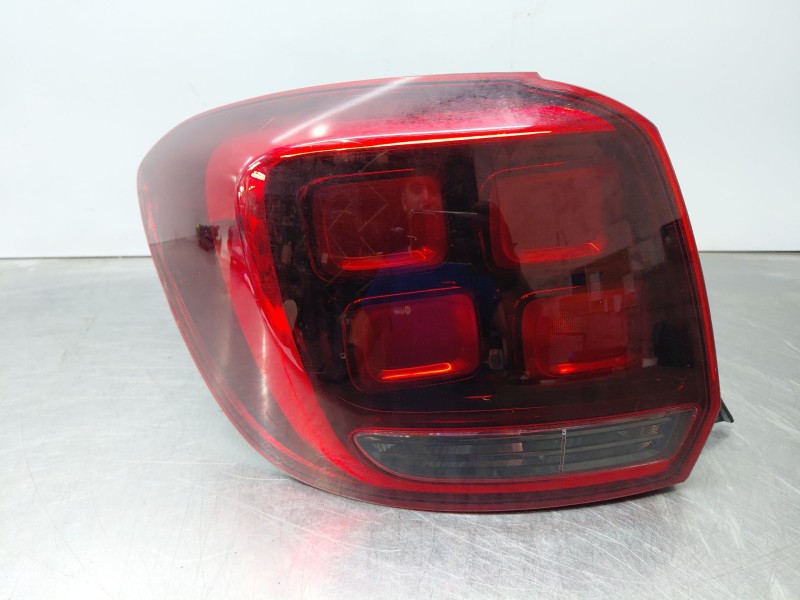 Recambio de piloto trasero izquierdo para dacia sandero essential referencia OEM IAM 265554938R  