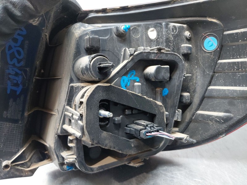 Recambio de piloto trasero izquierdo para dacia sandero essential referencia OEM IAM 265554938R  