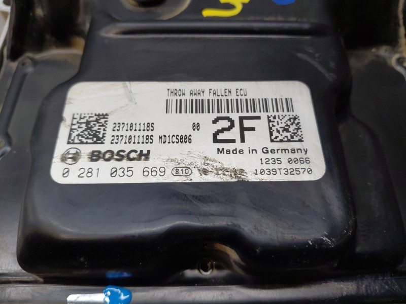 Recambio de centralita motor uce para dacia sandero essential referencia OEM IAM 237101118S 0281035669 