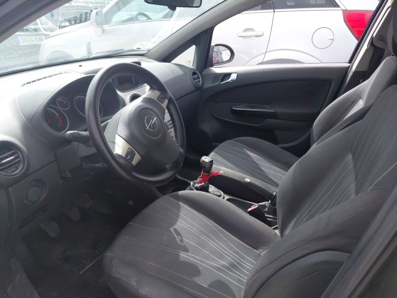 opel corsa d (s07) del año 2007