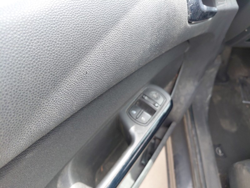 opel corsa d (s07) del año 2007
