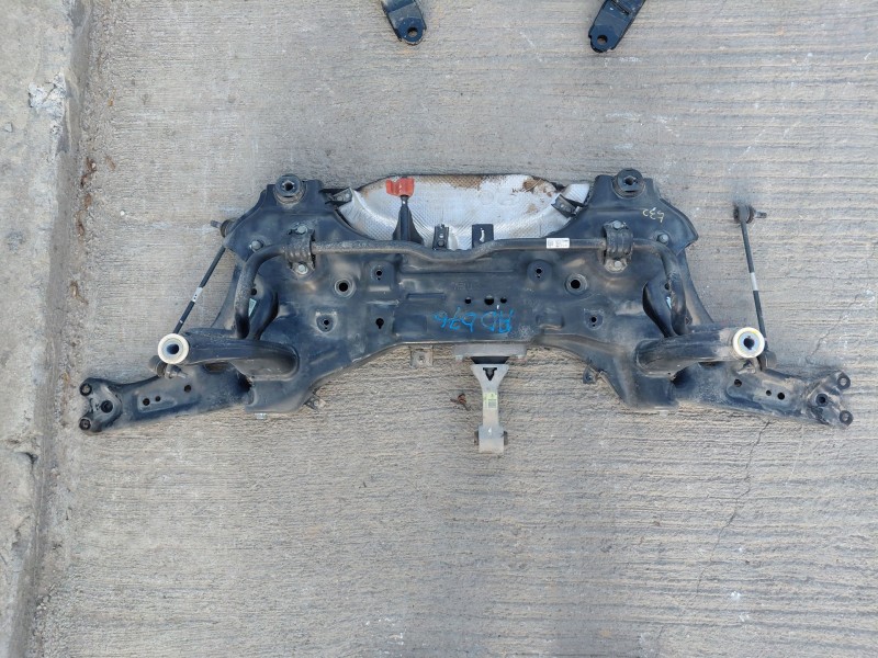 Recambio de puente delantero para hyundai kona hybrid referencia OEM IAM   
