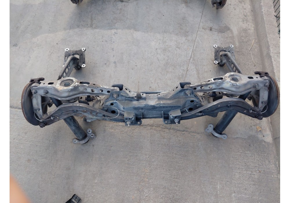 Recambio de puente trasero para opel insignia b grand sport (z18) 1.6 cdti (68) referencia OEM IAM   