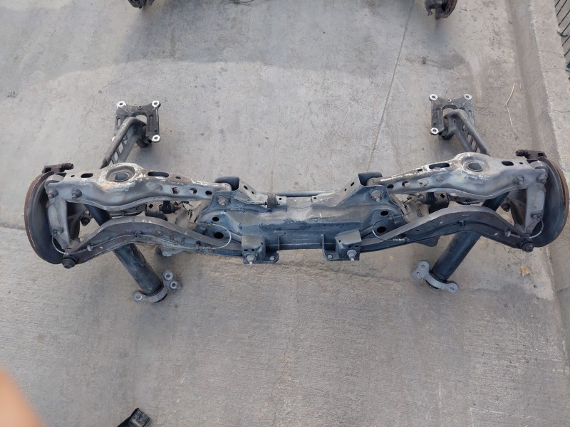 Recambio de puente trasero para opel insignia b grand sport (z18) 1.6 cdti (68) referencia OEM IAM   