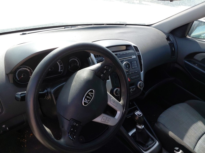 kia cee´d hatchback (ed) del año 2010