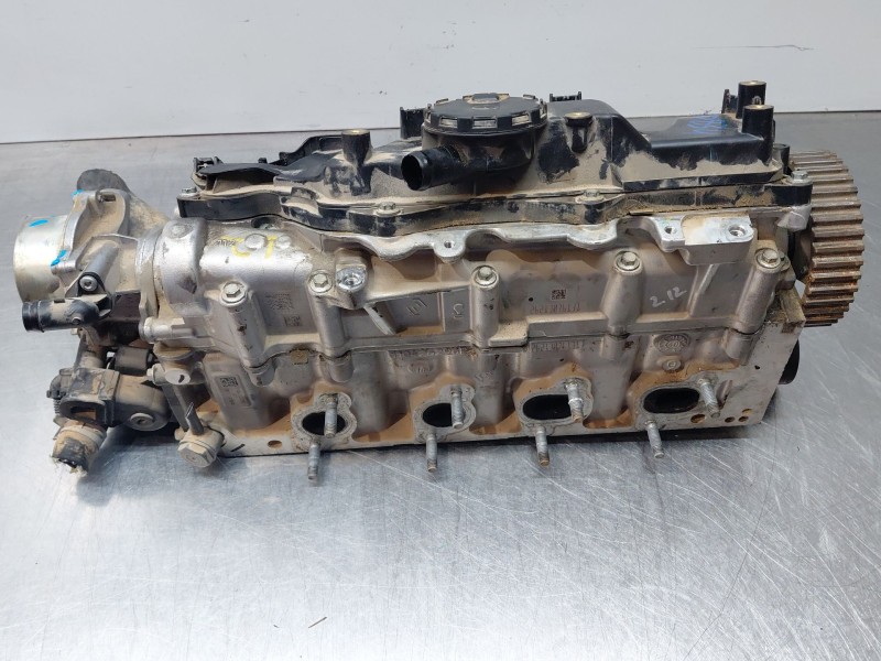 Recambio de culata para dacia sandero essential referencia OEM IAM 110426296R  