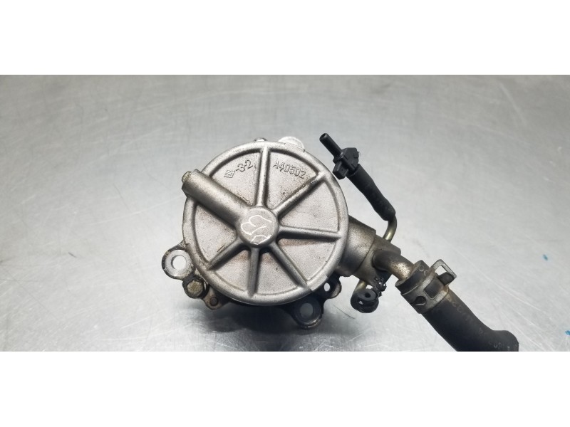 Recambio de depresor freno / bomba vacio para mazda premacy (cp) td active referencia OEM IAM RF4F18G00  