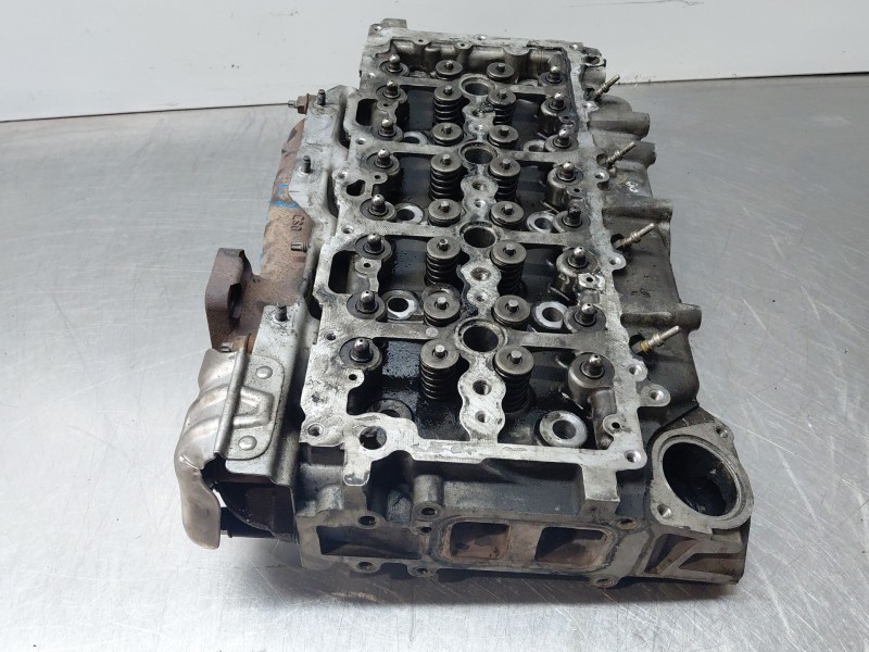 Recambio de culata para peugeot 5008 allure referencia OEM IAM   