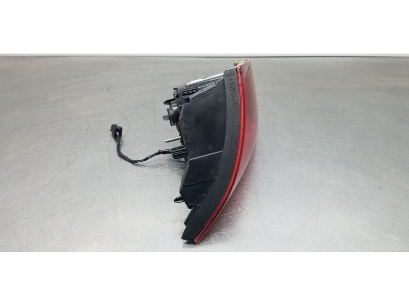 Recambio de piloto trasero derecho interior para peugeot 308 active referencia OEM IAM 9677818280  