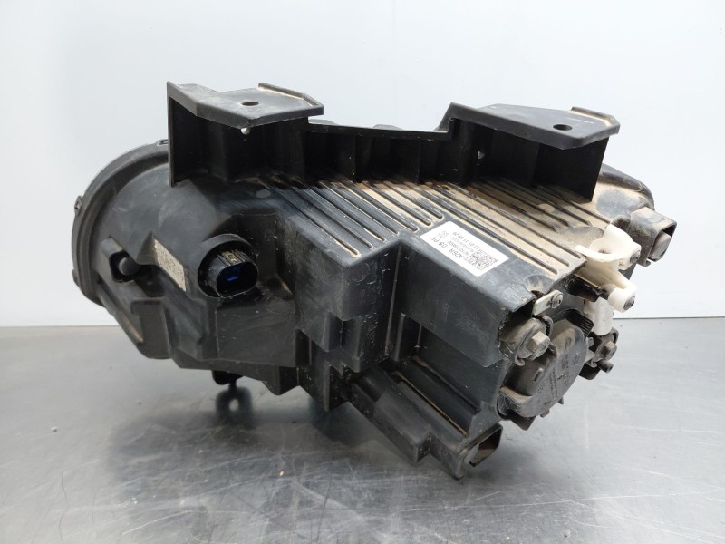 Recambio de faro derecho para hyundai kona hybrid referencia OEM IAM 92102J9600  