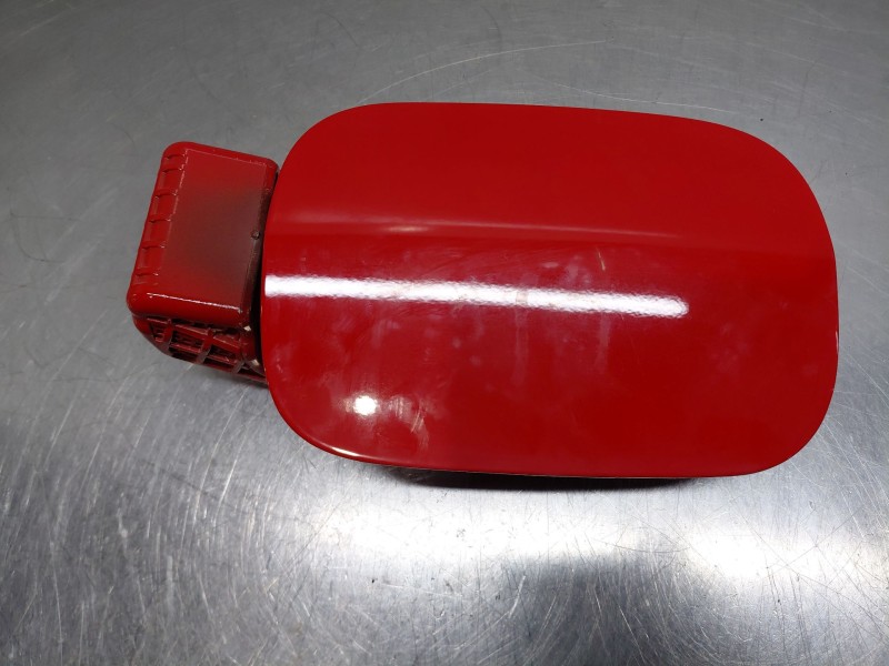 Recambio de tapa exterior combustible para hyundai kona hybrid referencia OEM IAM 69510J9000  