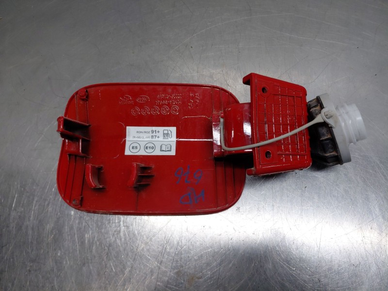 Recambio de tapa exterior combustible para hyundai kona hybrid referencia OEM IAM 69510J9000  