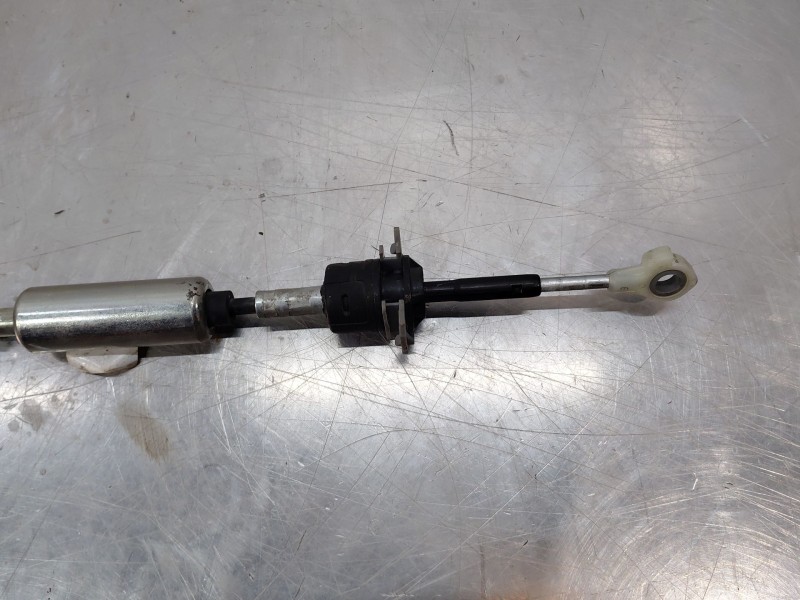 Recambio de varillaje cambio para hyundai kona hybrid referencia OEM IAM 46790CM100  