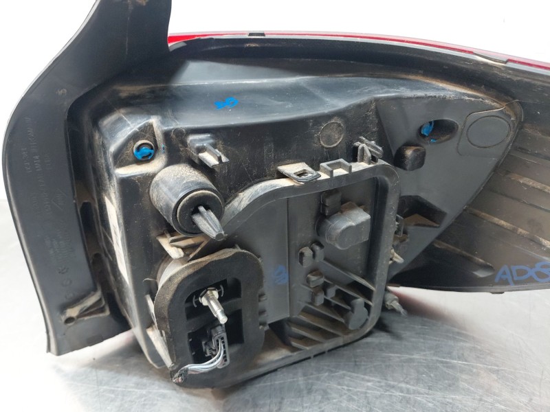 Recambio de piloto trasero izquierdo para dacia logan ii ambiance referencia OEM IAM 265557681R  