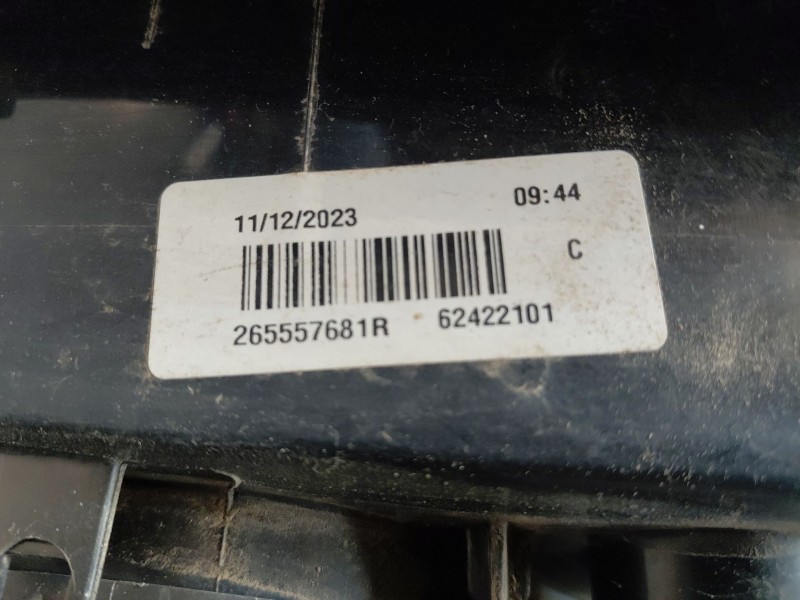 Recambio de piloto trasero izquierdo para dacia logan ii ambiance referencia OEM IAM 265557681R  
