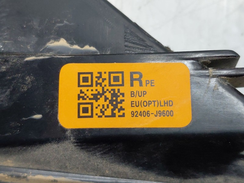 Recambio de piloto trasero derecho paragolpes para hyundai kona hybrid referencia OEM IAM 92406J9600  