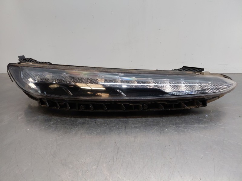 Recambio de piloto delantero derecho para hyundai kona hybrid referencia OEM IAM 92208J9600  