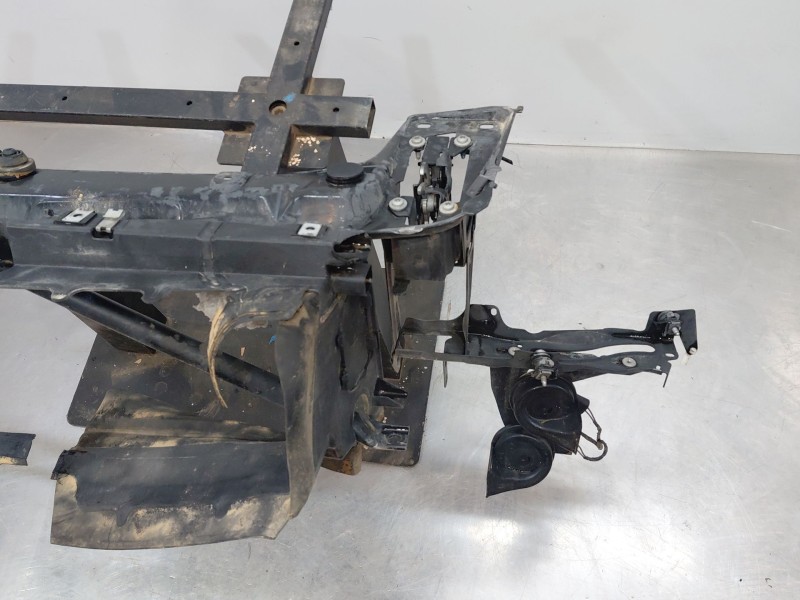 Recambio de panel frontal para bmw serie 1 lim. (f20/f21) m pack referencia OEM IAM 51647245786  