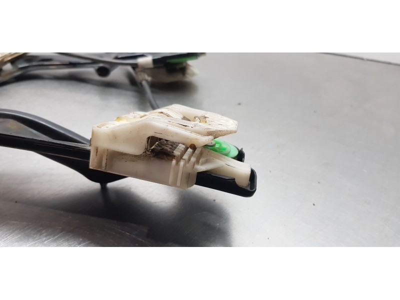 Recambio de elevalunas delantero izquierdo para bmw serie 1 berlina (e81/e87) 116i referencia OEM IAM 51337138465   Recambio de elevalunas delantero izquierdo para bmw serie 1 berlina (e81/e87) 116i referencia OEM IAM 51337138465