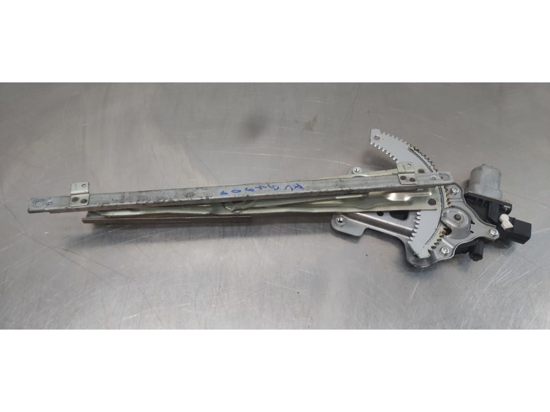 Recambio de elevalunas delantero derecho para citroen c-crosser exclusive referencia OEM IAM 9222CS   Recambio de elevalunas delantero derecho para citroen c-crosser exclusive referencia OEM IAM 9222CS