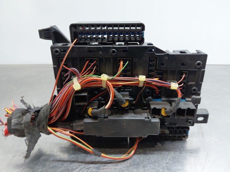 Recambio de caja reles / fusibles para mini mini countryman (f60) cooper referencia OEM IAM   
