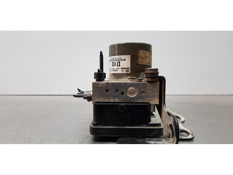 Recambio de abs para hyundai tucson essence bluedrive 2wd referencia OEM IAM 58920D7100  